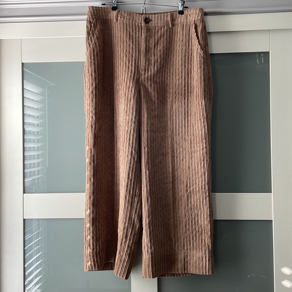 Elie Tahari Cropped Corduroy Wide Leg Pants - Picture 2 of 12
